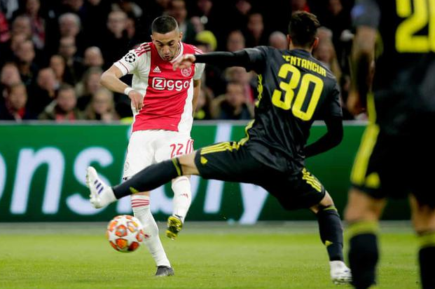 背后有诸多 背后有诸多