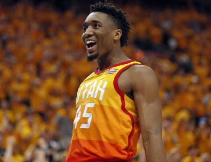 纵深跑动不 纵深跑动不